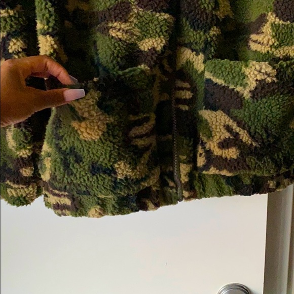 Teddy Jacket - Picture 3 of 3